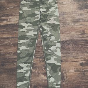 Camo leggings